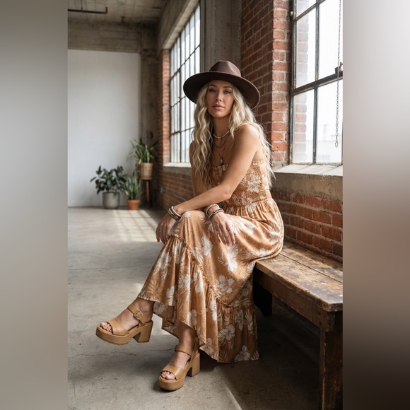 NWT Promesa Boho Tropical Floral Strappy Back Smocked Halter Maxi Dress - Picture 5 of 6